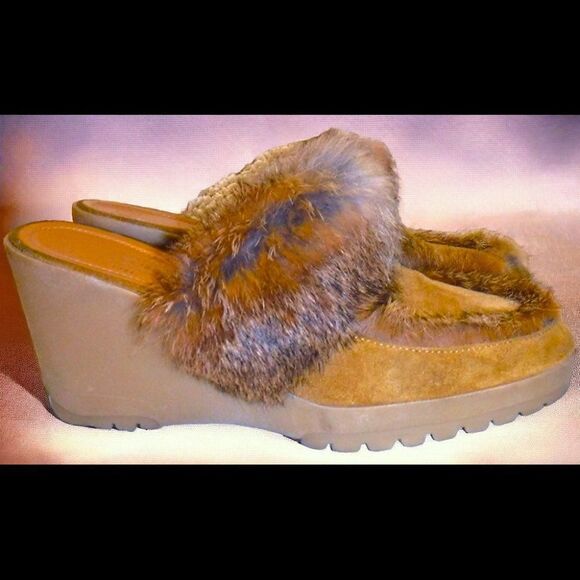 Coach tan suede thick fur accent wedge mules - Picture 3 of 3
